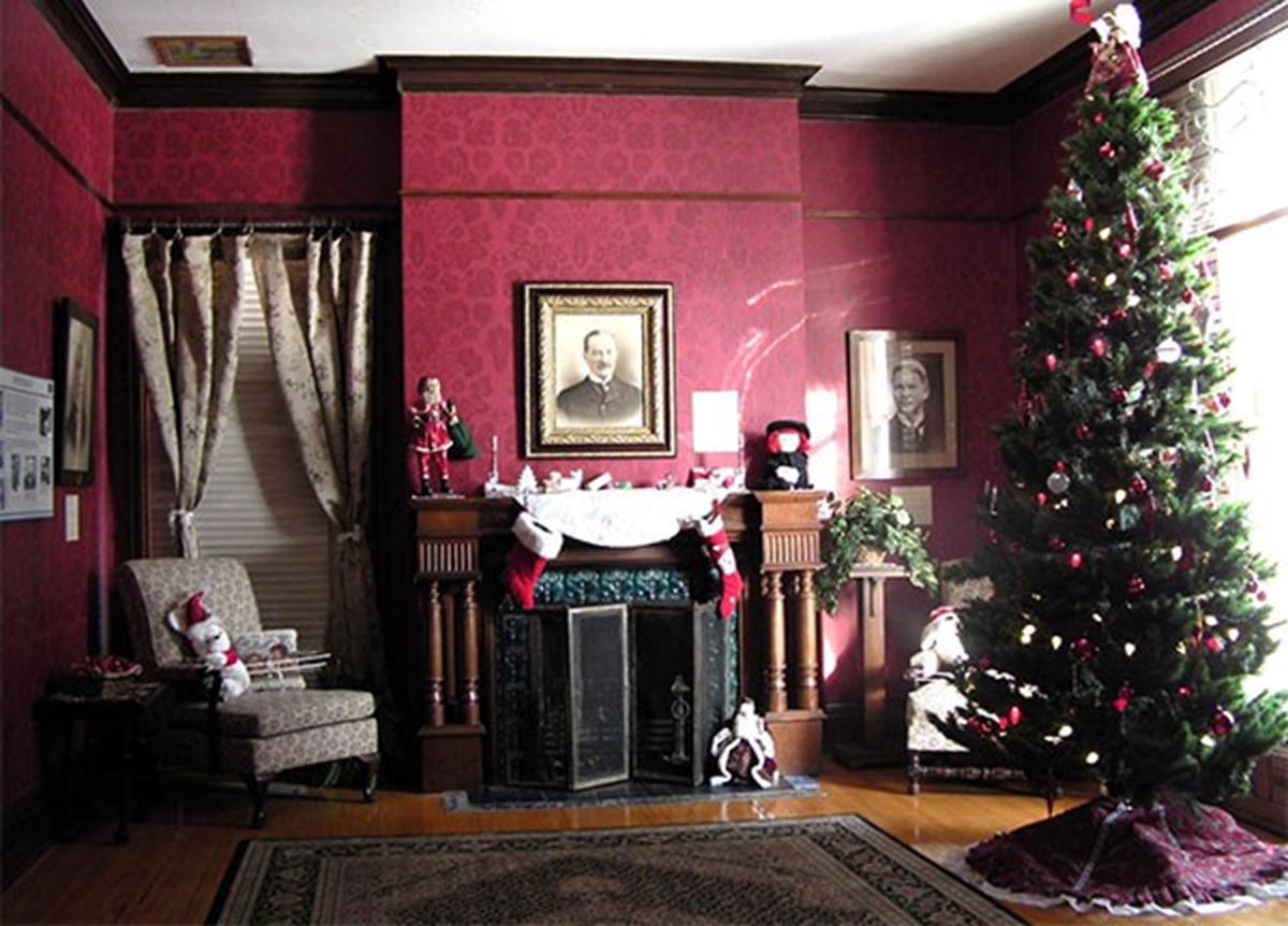 Christmas Decorations from the Victorian Era to the Present Day