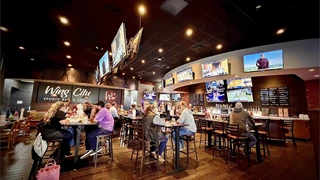Wing City Bar & Grill/ Golf Simulator image 