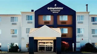 Country Inn & Suites - South Bismarck image 